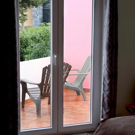 Holiday home Casa Cor De Rosa